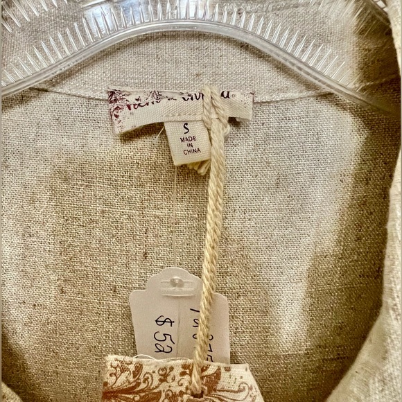 Hem & Thread Cream Button-Up Romper NWT - Picture 4 of 4